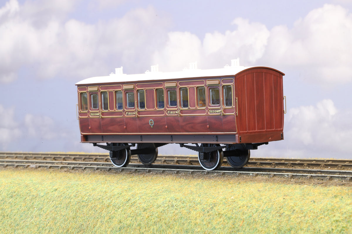 Dapol Finescale O Gauge Stroudley 4-Wheel Oil Lit Coach No. 212 Mahogany (with Lights)