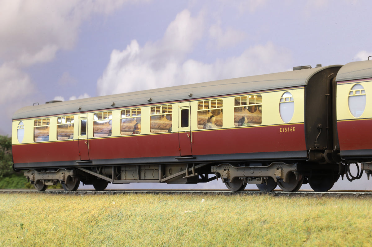 Darstaed Finescale O Gauge Pair of Thompson Coaches Crimson &amp; Cream (Weathered)
