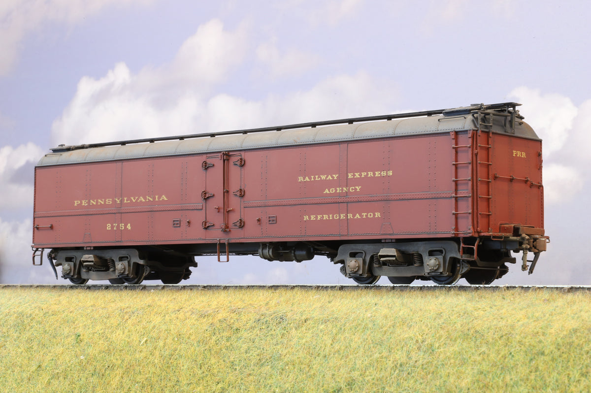 Iron Horse Models (Precision Scale Co.)  Finescale O Gauge Pennsylvania Railroad Express Reefer (Professionally Weathered)
