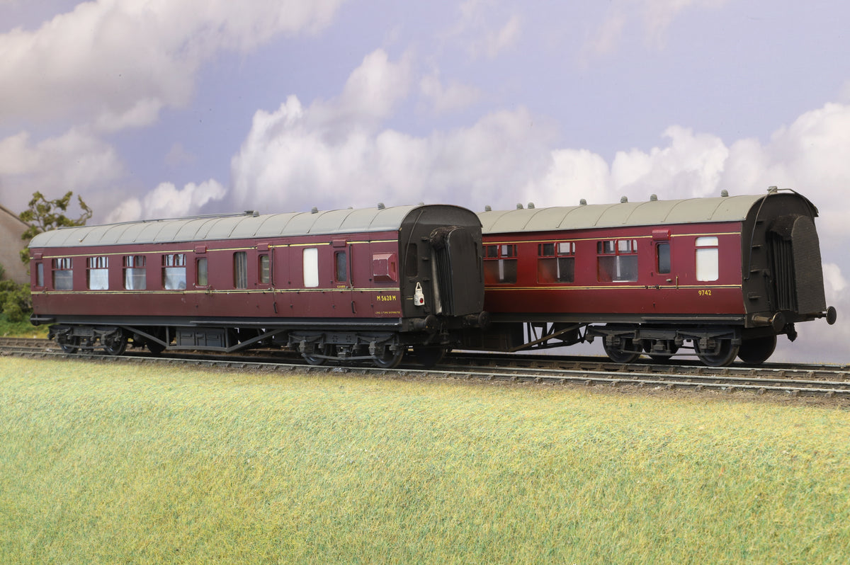 WORKSHOP Finescale O Gauge (Kit-Built) Pair of ex-LMS Period III Coaches BR Maroon