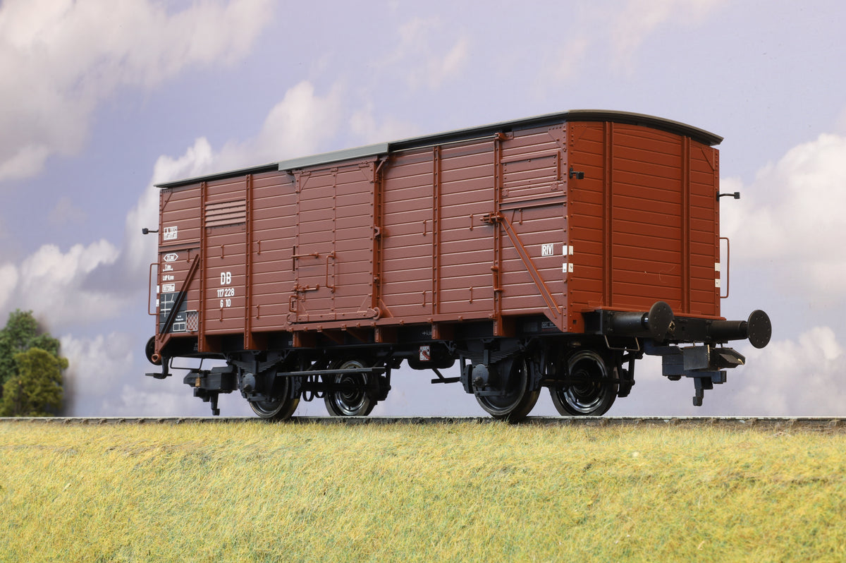 Märklin Gauge 1 (1:32) German Railways Goods Van