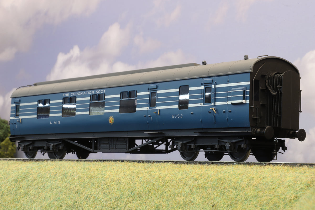 Finescale O Gauge Rake of 9 x Sidelines Kit-built Coronation Scot Coaches