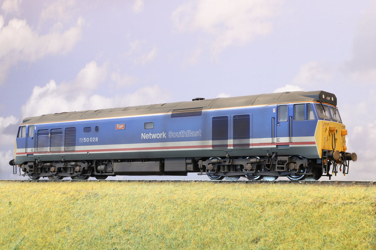 Heljan Finescale O Gauge Class 50 Network SouthEast &#39;50028&#39; &#39;Tiger&#39;, DCC Sound &amp; Pro Weathered