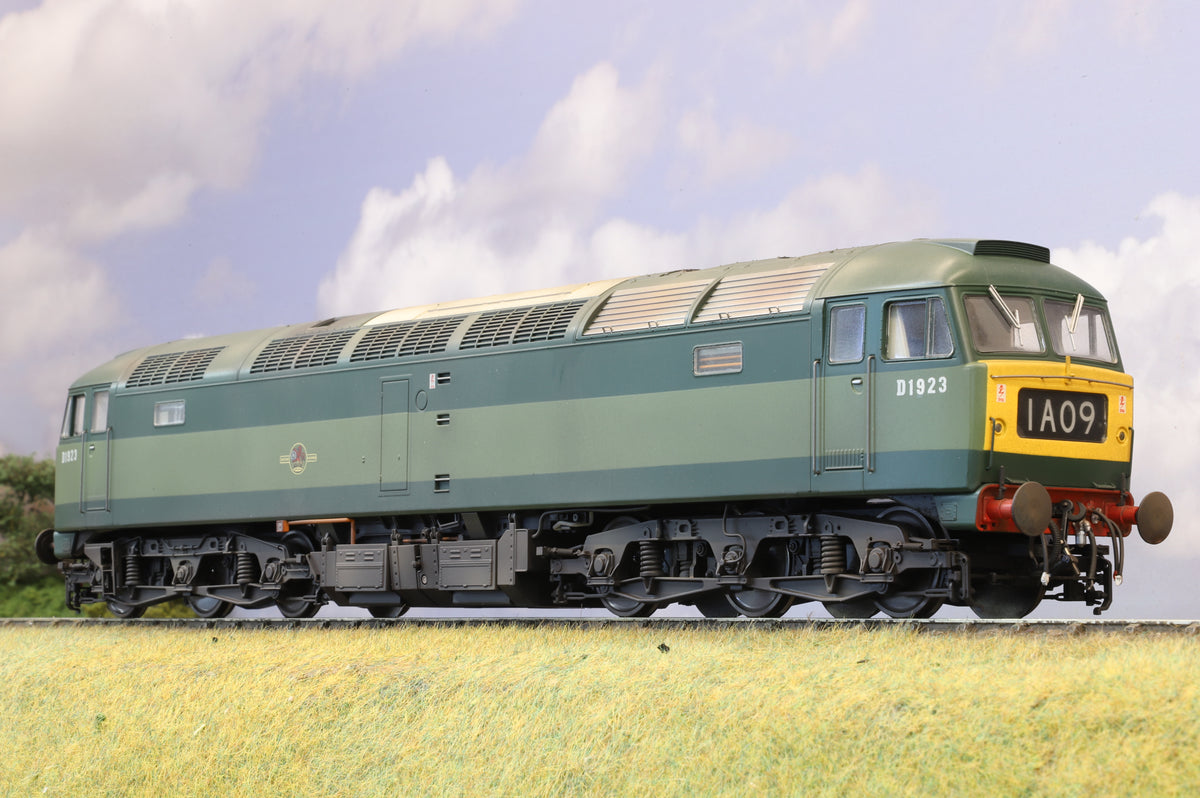Heljan Finescale O Gauge Class 47 No. D1923 BR Green (Small Yellow Panels) Weathered