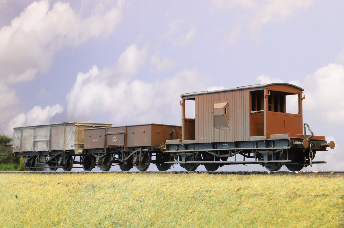 Finescale O Gauge Rake of Three Kit-built Wagons.