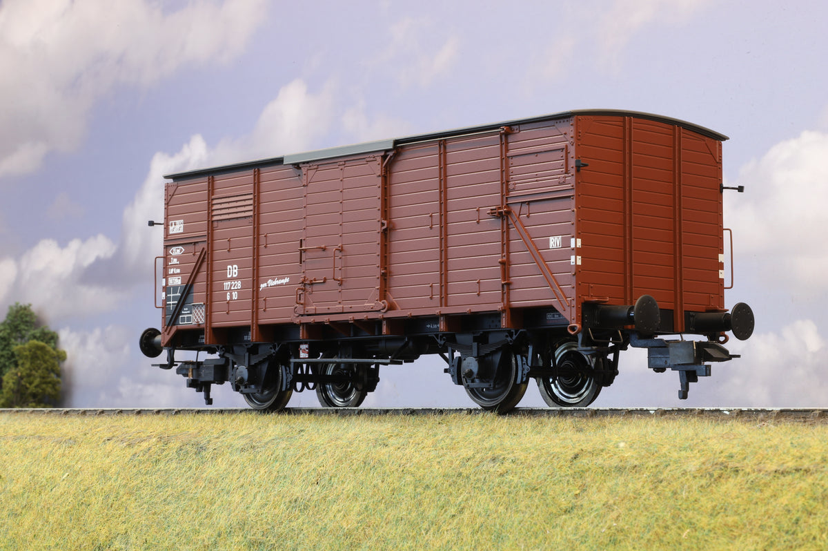 Märklin Gauge 1 (1:32) German Railways Goods Van
