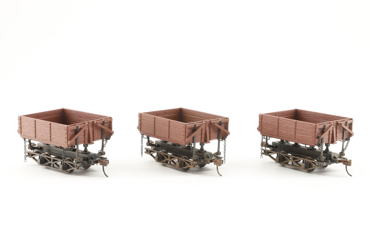 Spectrum/Bachmann On30 No.29801, Three Logging and Mining Cars