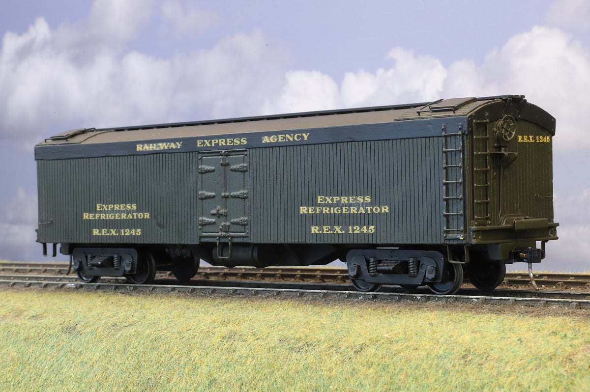 Finescale O Gauge (Kit-Built) Trio of Railway Express Agency Box Cars
