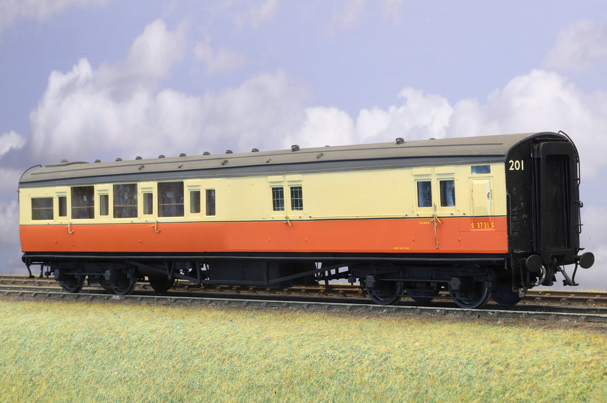 Slater's Finescale O Gauge (Kit-Built) ex-SR Maunsell Three Coach Set No. 201 (Etched Bogies)