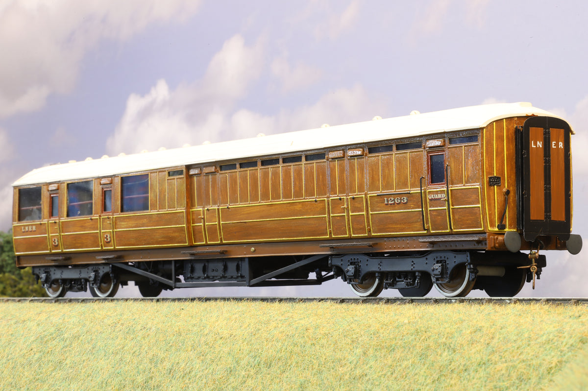Finescale O Gauge (Kit-Built) LNER Gresley Teak Corridor Brake Third No. 1263