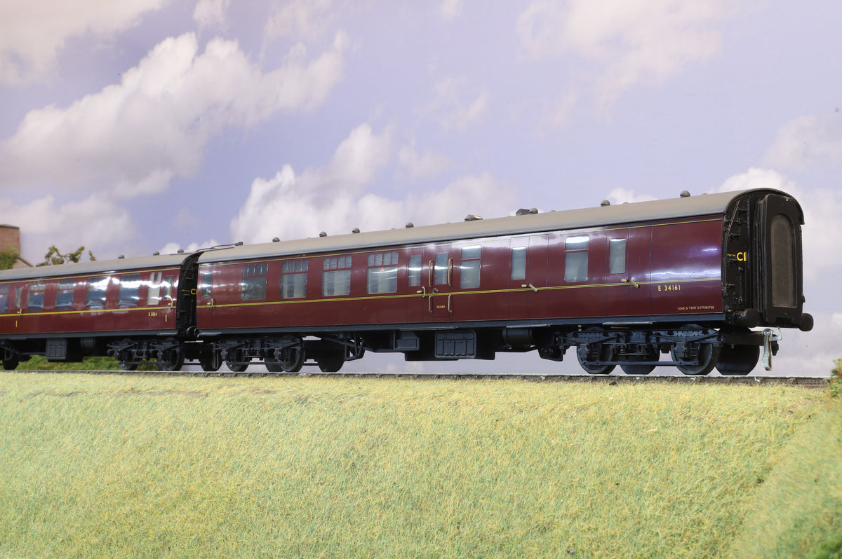 Aquitrain Finescale O Gauge Rake of Four BR Mk1 Coaches, Lined Maroon