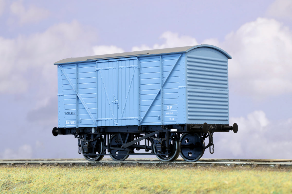 Dapol Finescale O Gauge Insulated Van