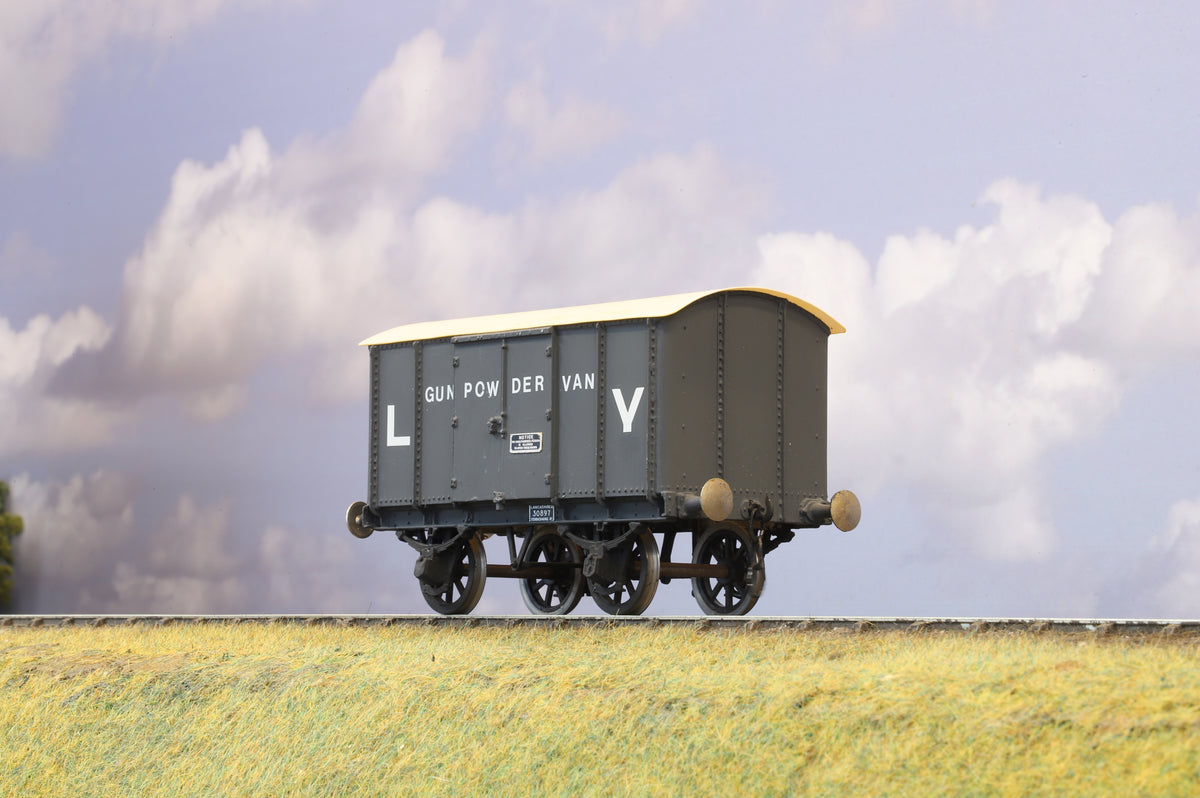Kit Built Finescale O Gauge Lancashire &amp; Yorkshire Gunpowder Van
