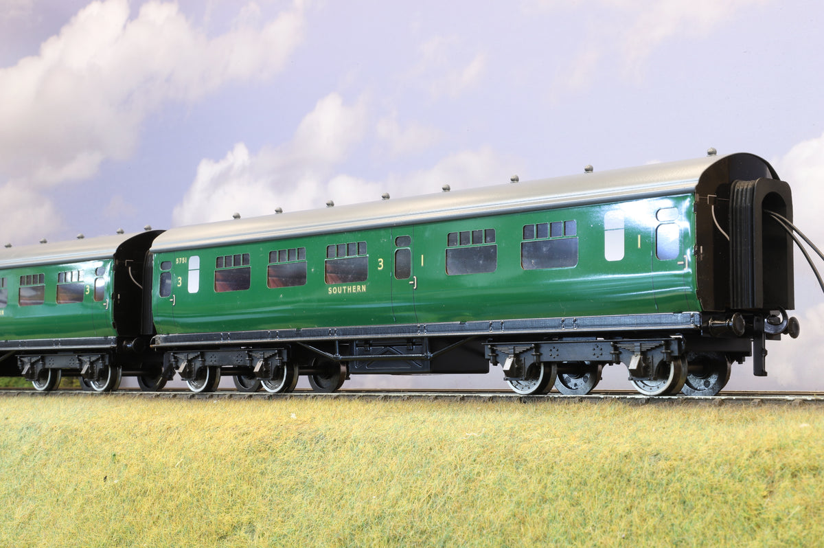 Darstaed Coarse Scale O Set of 3 SR Bulleid Coaches Malachite Green &#39;Set A&#39;
