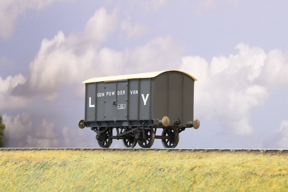 Kit Built Finescale O Gauge Lancashire &amp; Yorkshire Gunpowder Van