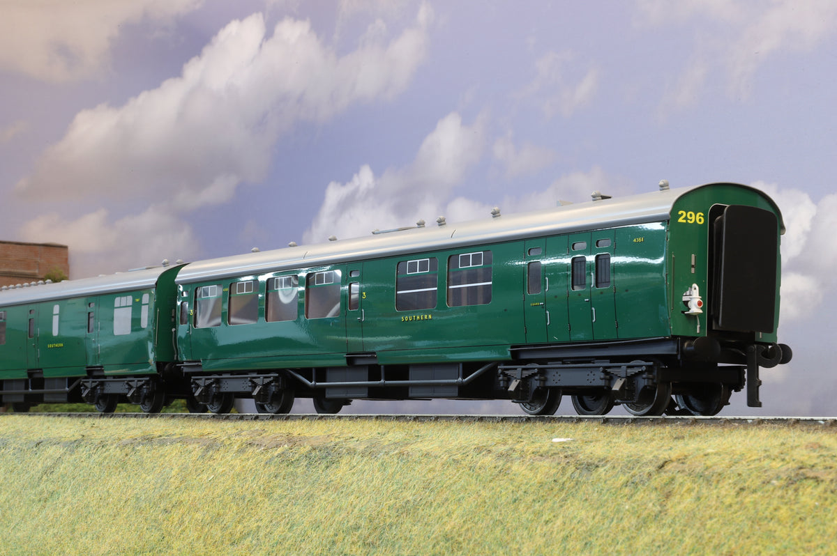 Ace Trains Coarse Scale O Gauge Southern Railway Bulleid Coach Set (2-/3-Rail)