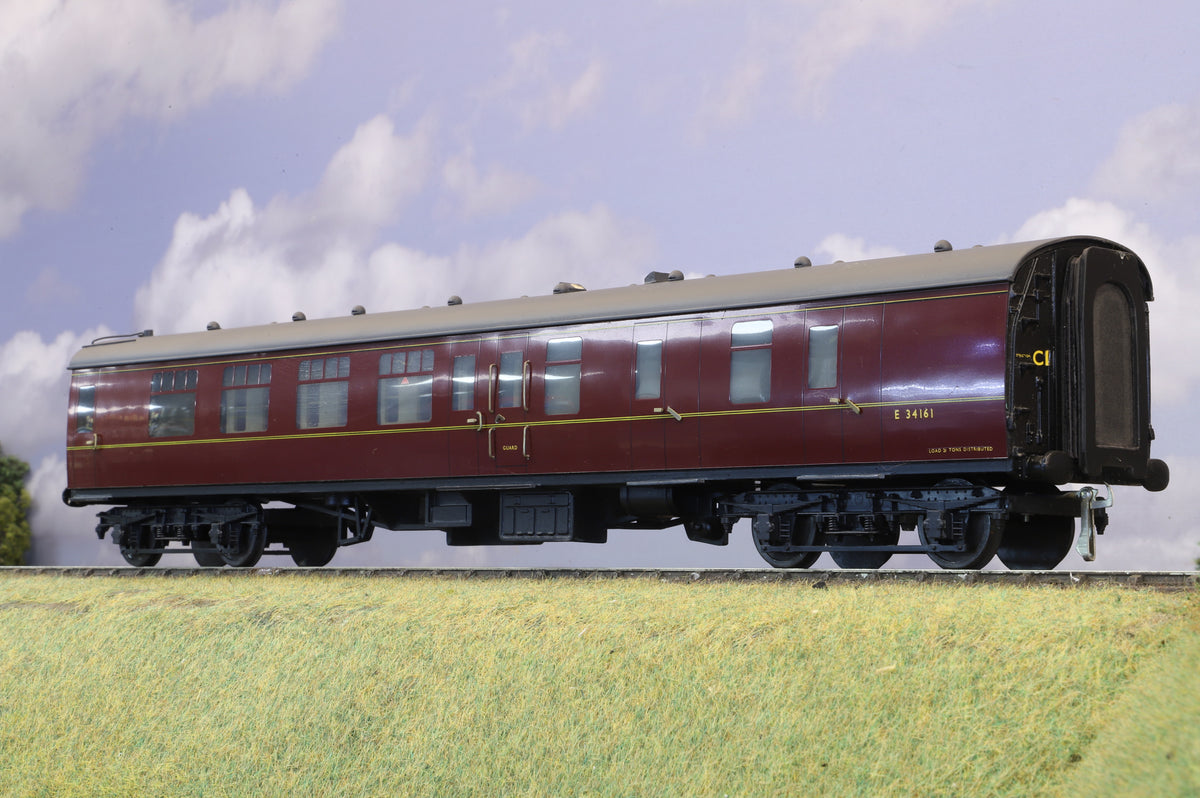 Aquitrain Finescale O Gauge Rake of Four BR Mk1 Coaches, Lined Maroon