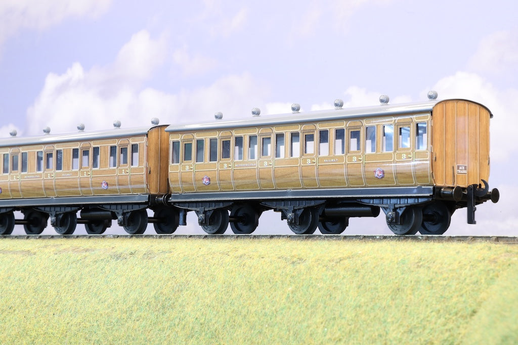 Ace Trains Coarse Scale O Gauge Rake of 3 Metropolitan 6 Wheel Teak Coaches
