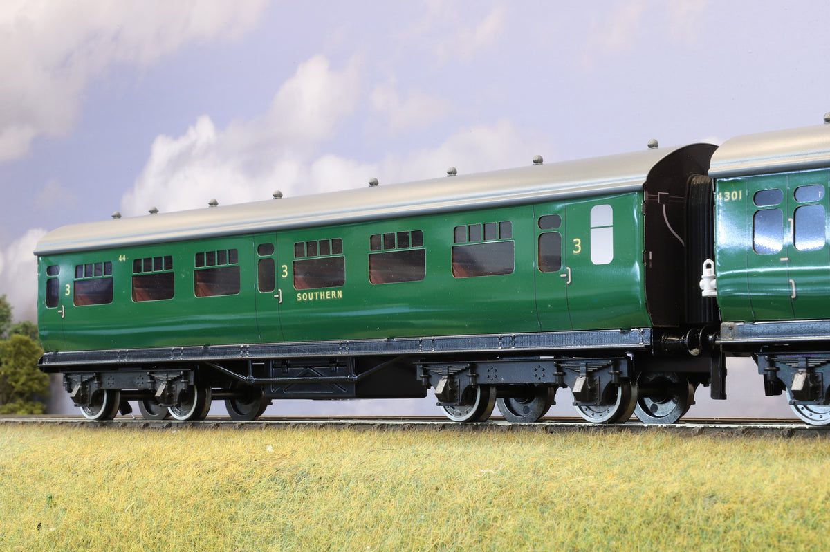 Darstaed Coarse Scale O Set of 3 SR Bulleid Coaches Malachite Green &#39;Set A&#39;