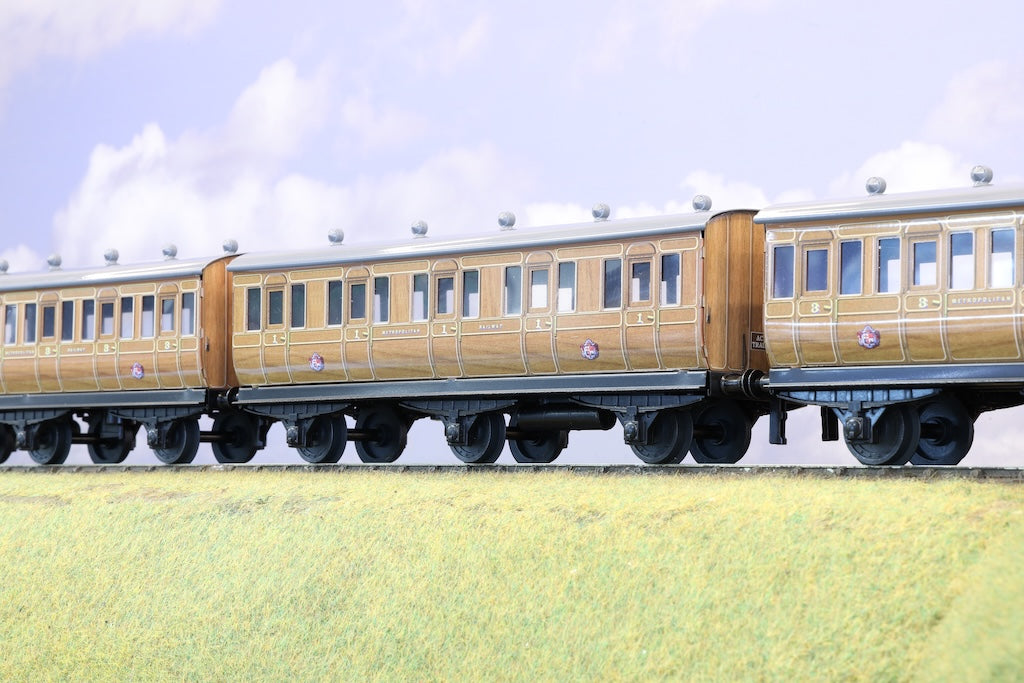Ace Trains Coarse Scale O Gauge Rake of 3 Metropolitan 6 Wheel Teak Coaches
