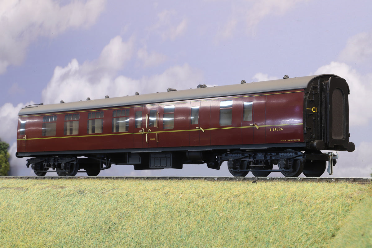 Aquitrain Finescale O Gauge Rake of Four BR Mk1 Coaches, Lined Maroon