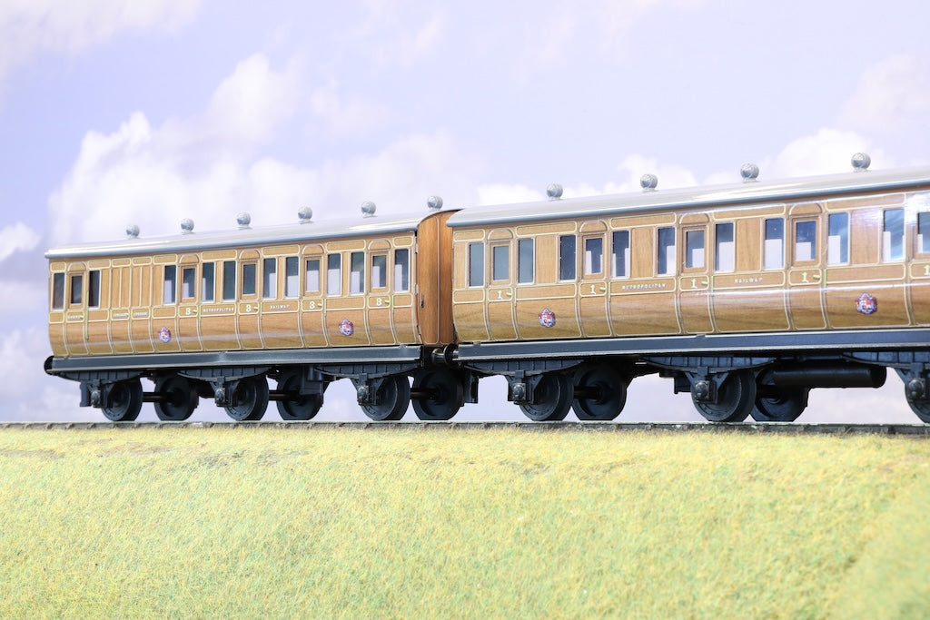 Ace Trains Coarse Scale O Gauge Rake of 3 Metropolitan 6 Wheel Teak Coaches