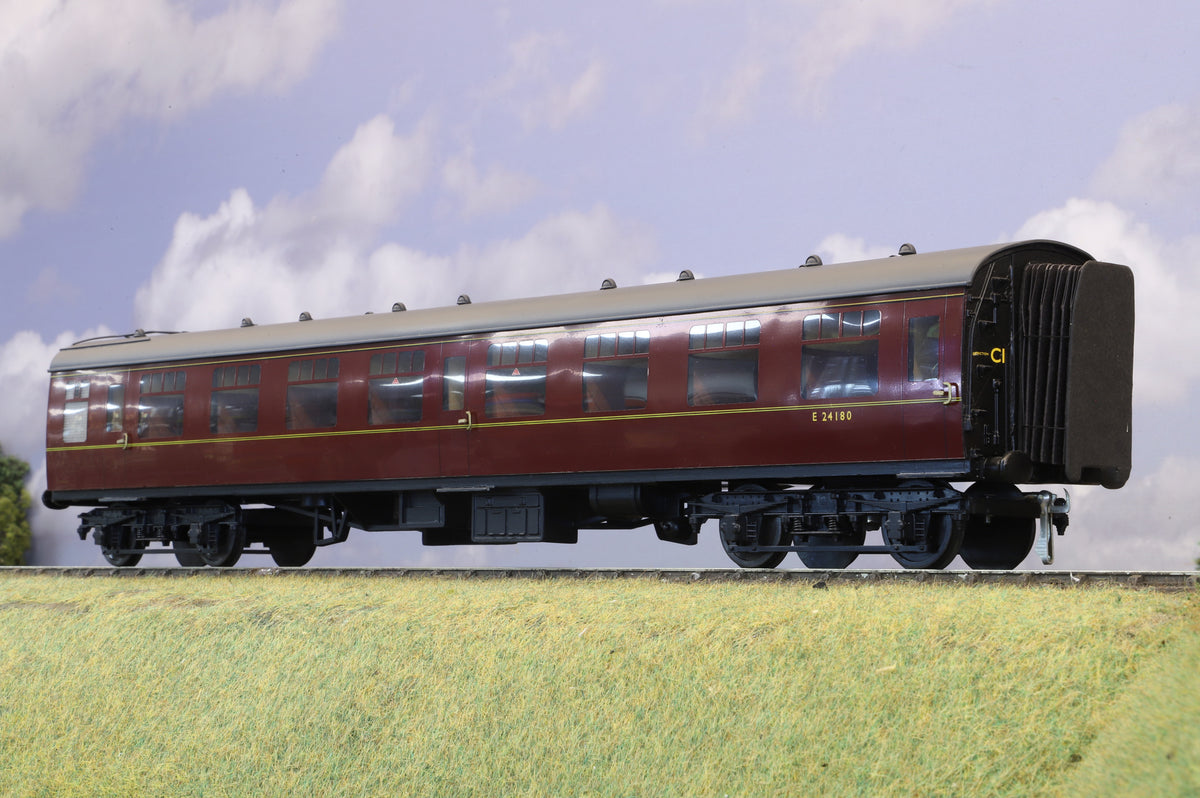 Aquitrain Finescale O Gauge Rake of Four BR Mk1 Coaches, Lined Maroon