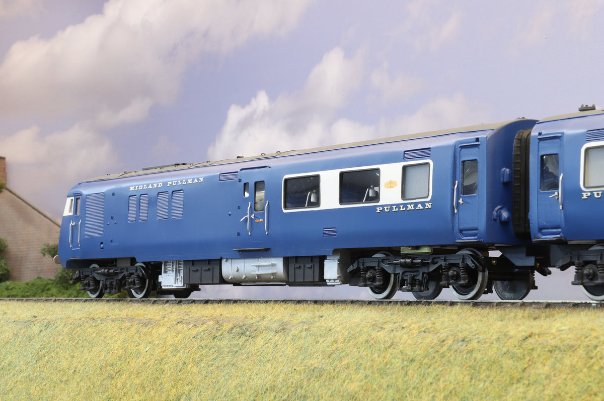 Kit-built Finescale O Gauge Midland Blue Pullman 6 Car Set