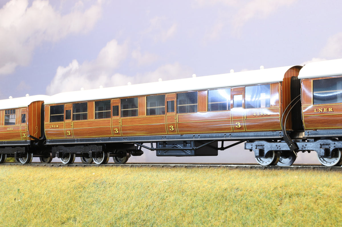 Darstaed Coarse Scale O Set of 3 LNER Gresley Coaches Teak &#39;Set C&#39;