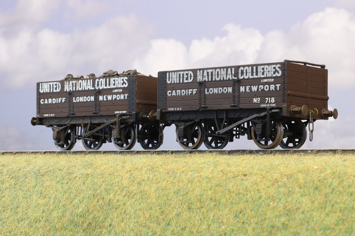 Finescale O Gauge (Kit-Built) Pair of 'United National Collieries' Private Owner Wagons, Weathered