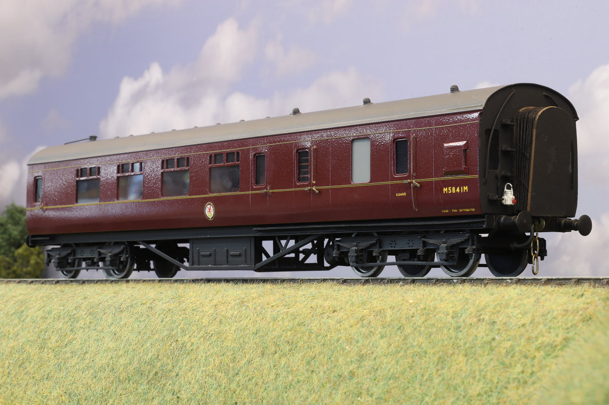 Finescale O Gauge (Kit-Built) Rake of Four LMS/BR Stanier Period III Coaches