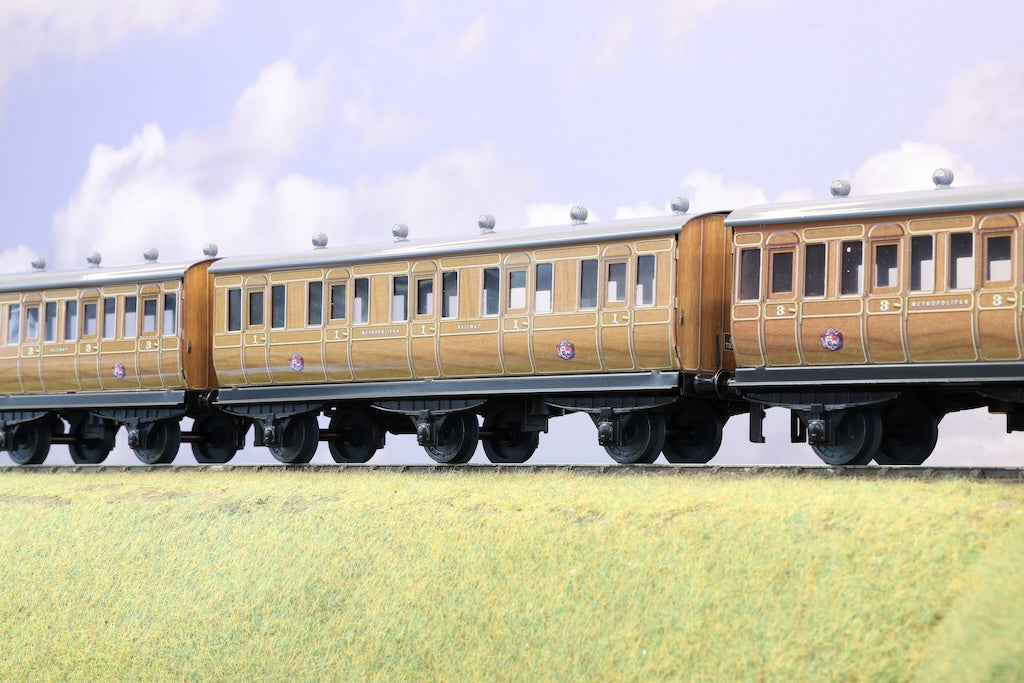 Ace Trains Coarse Scale O Gauge Rake of 3 Metropolitan 6 Wheel Teak Coaches