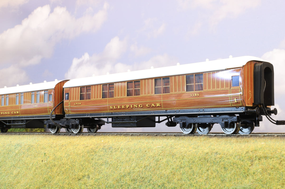 Darstaed Coarse Scale O Set of 3 LNER Gresley Coaches Teak &#39;Set D&#39;