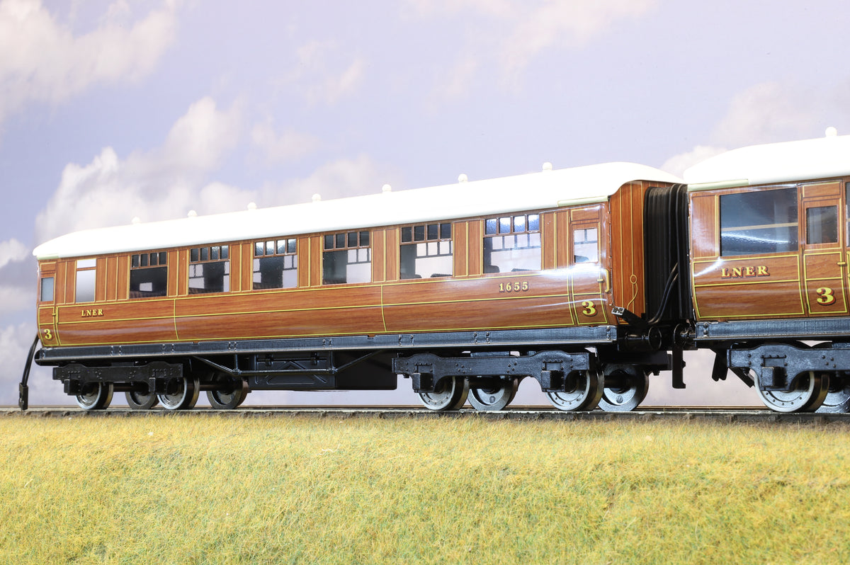 Darstaed Coarse Scale O Set of 3 LNER Gresley Coaches Teak &#39;Set C&#39;
