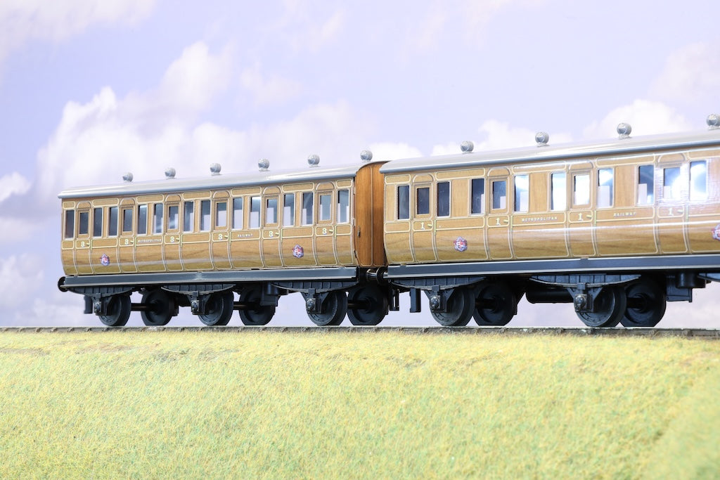Ace Trains Coarse Scale O Gauge Rake of 3 Metropolitan 6 Wheel Teak Coaches