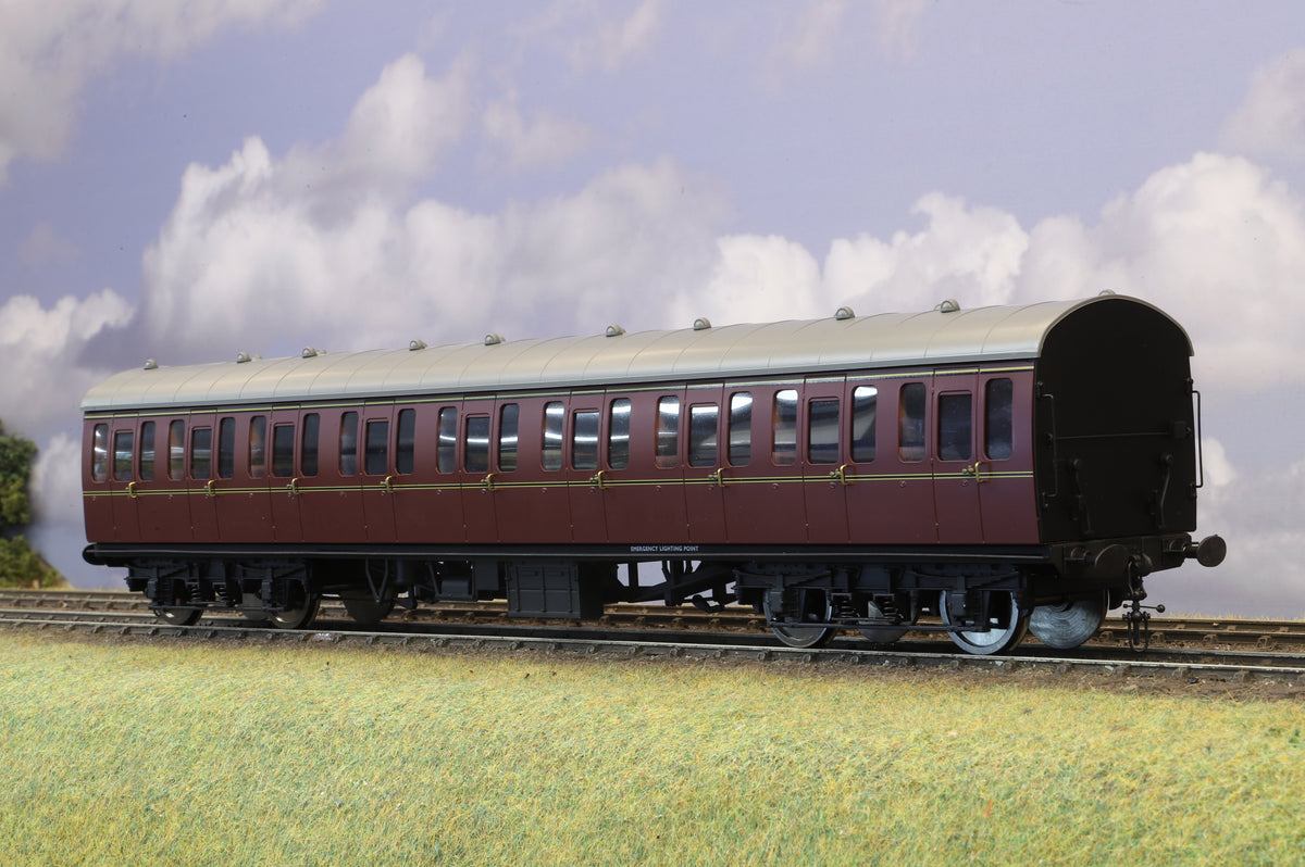 Darstaed Finescale O Gauge BR 57' Mk1 Suburban Composite, BR Lined Maroon