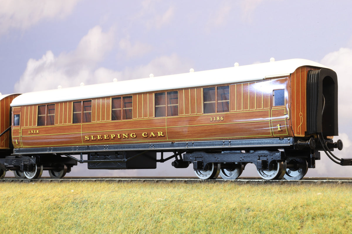 Darstaed Coarse Scale O Set of 3 LNER Gresley Coaches Teak &#39;Set D&#39;