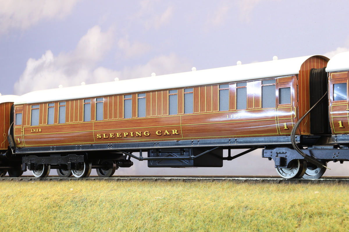 Darstaed Coarse Scale O Set of 3 LNER Gresley Coaches Teak &#39;Set D&#39;