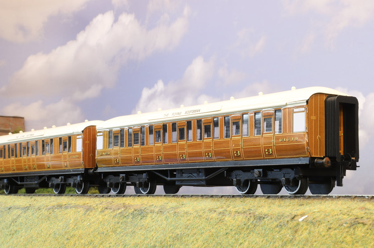 ACE Trains Coarse Scale O Gauge Set of 3 x LNER Teak Coaches 'Flying Scotsman' (Set C/4)