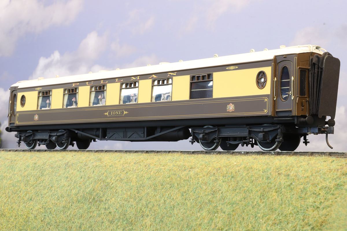 Finescale O Gauge (Kit-Built) Rake of 7 Pullmans, Weathered