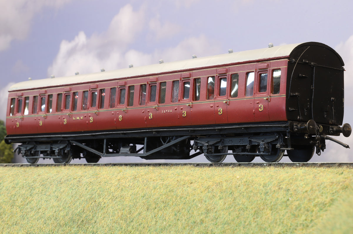Finescale O Gauge (Kit-Built) Pair of LMS Period III Suburbans