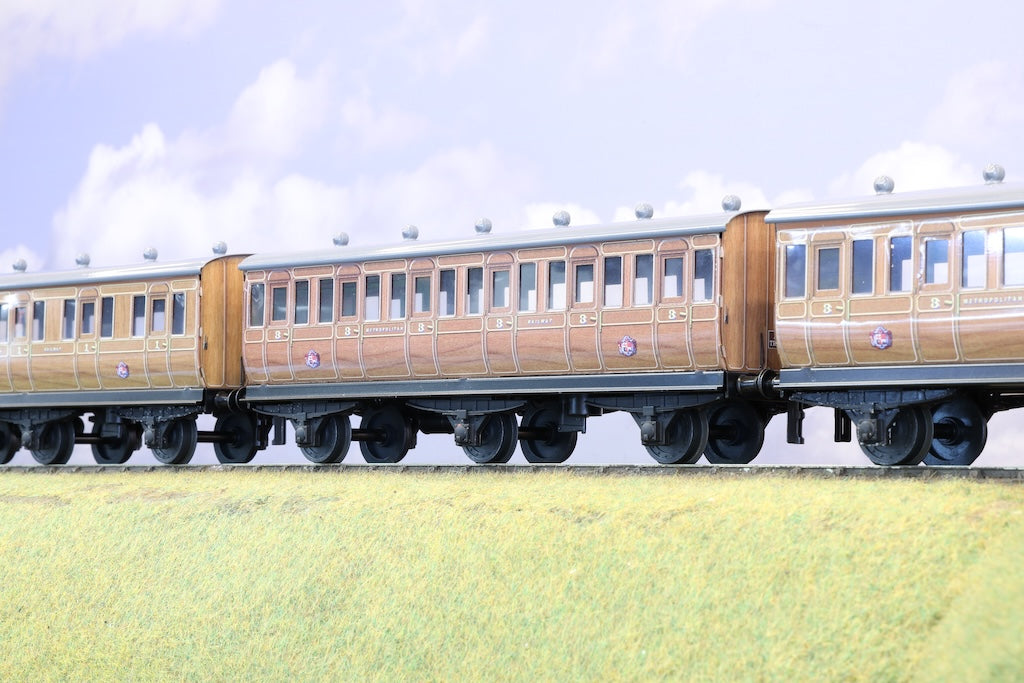 Ace Trains Coarse Scale O Gauge Rake of 3 Metropolitan 6 Wheel Teak Coaches