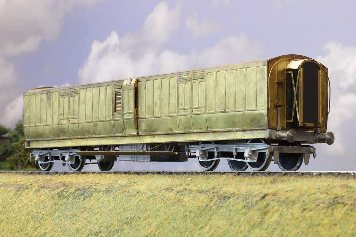 WORKSHOP Kit-built Finescale O Gauge LNWR Arch Roof Full Brake Coach (Brass Construction)