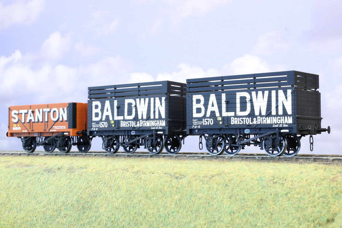 Lionheart Finescale O Gauge Rake of Three Coal Wagons