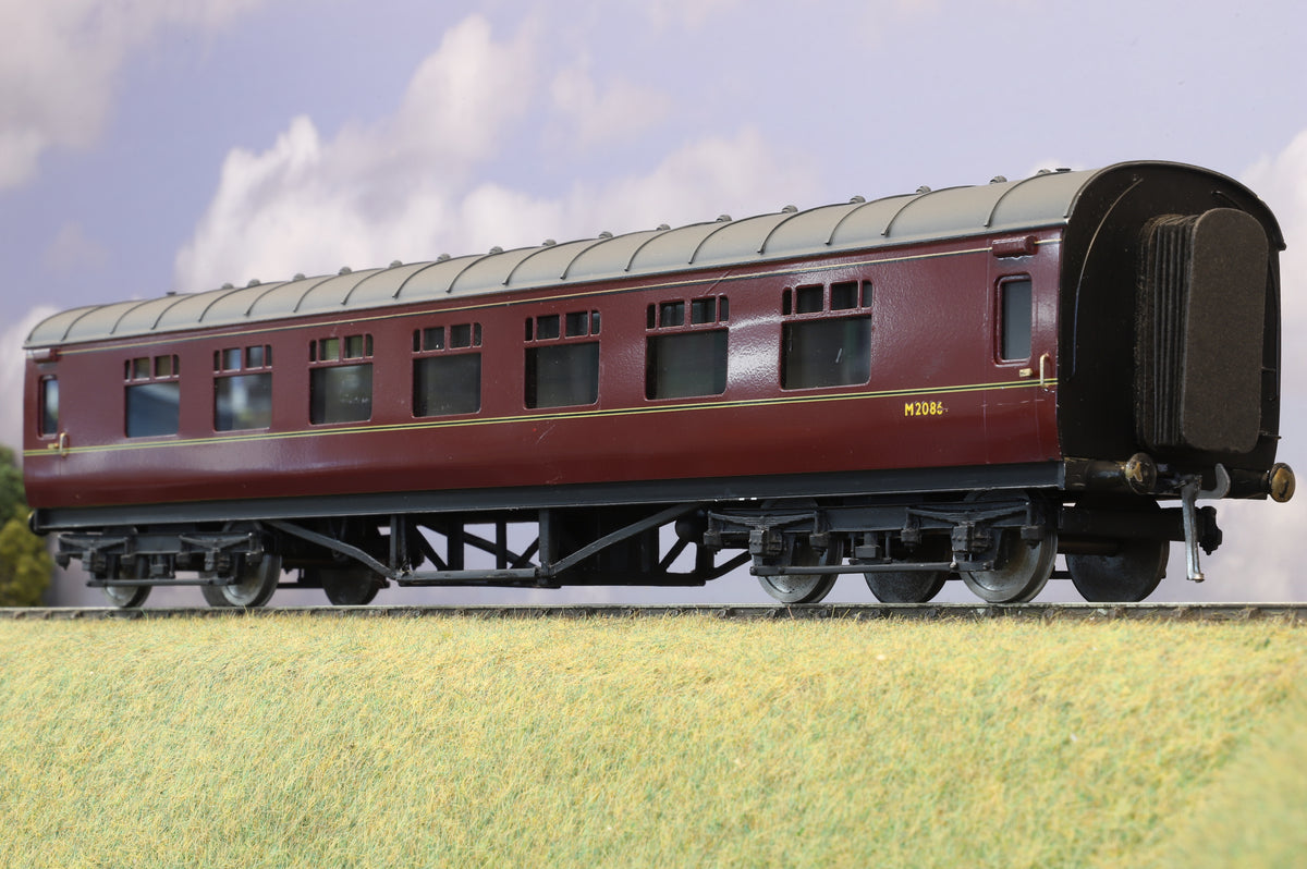 Finescale O Gauge (Kit-Built) ex-LMS Period III Corridor Third No. M2086, BR Maroon