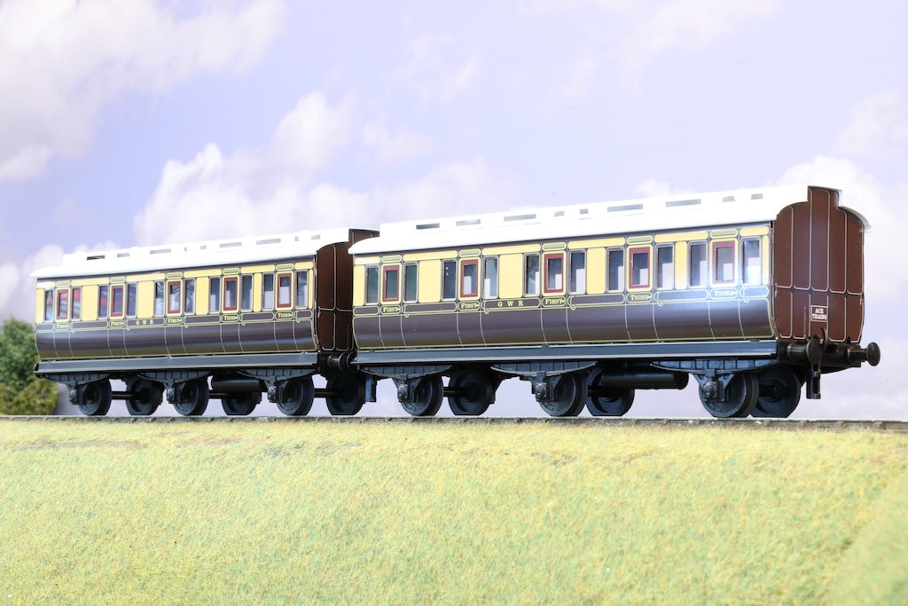 Ace Trains Coarse Scale O Gauge Pair GWR 6 Wheel GWR Coaches