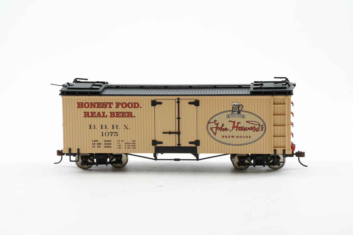 Spectrum/Bachmann On30 Rake of Three Freight Cars