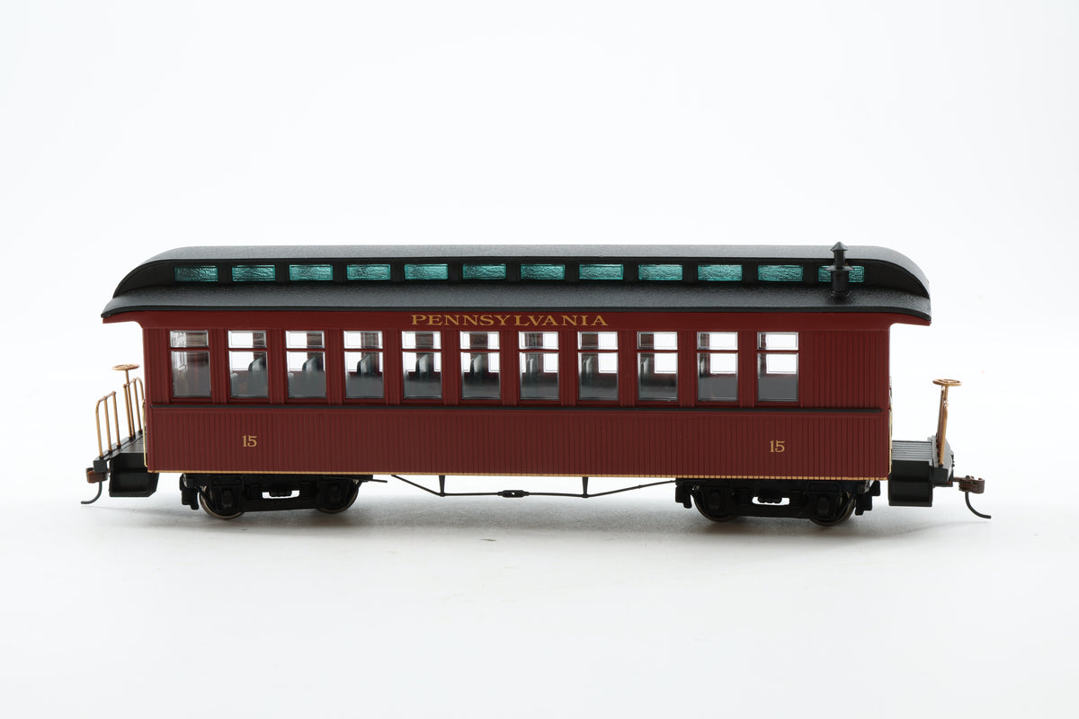 Spectrum/Bachmann On30 Pair of Pennsylvania Railroad Coaches