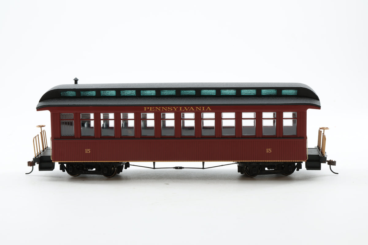 Spectrum/Bachmann On30 Pair of Pennsylvania Railroad Coaches