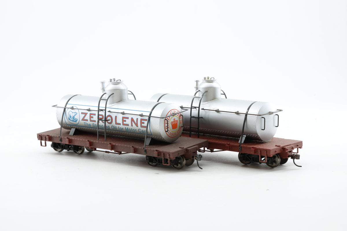 Spectrum/Bachmann On30 Pair of of Tank Cars